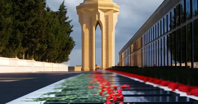 Асадов и Гафарова почтили память шехидов