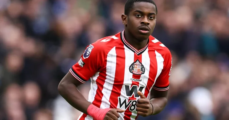 Mançester Yunayted konqolu futbolçunu radarına saldı