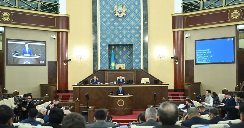В Казахстане переименуют парламент?