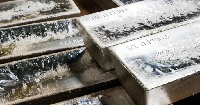 Цены на серебро превысило 95 долларов