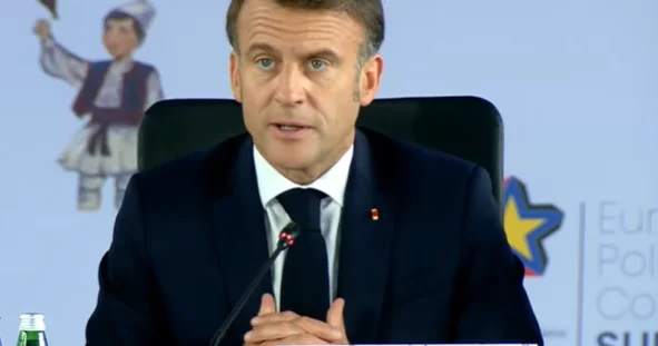 Макрон заявил о сдвиге в сторону "мира без правил"