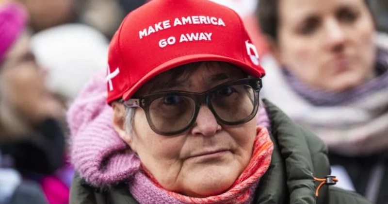 Дания и Гренландия ответили Трампу бейсболками