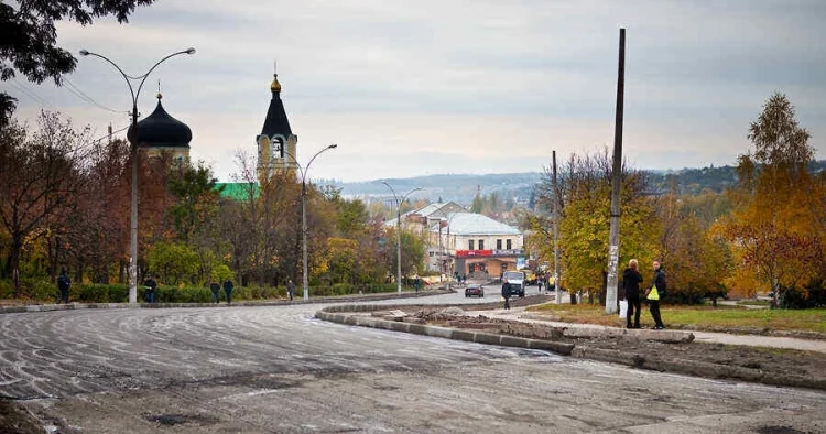 Rusiya ordusu Kupyanskda “ilişib” Əsgərlər qaz kəməri ilə ölümə göndərilir
