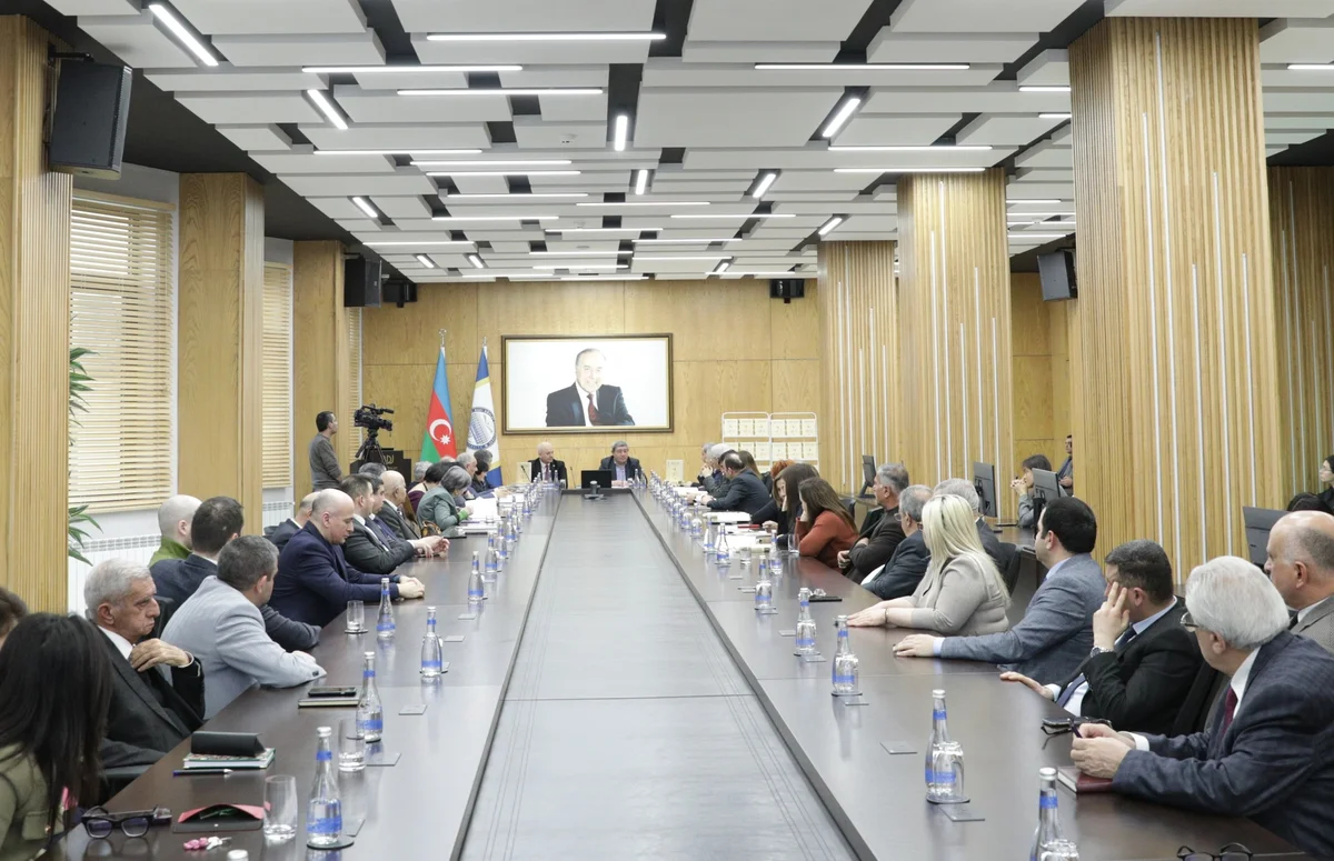 Akademik Şahin Mustafayevin “Təbriz livasının müfəssəl dəftəri” kitabının təqdimatı olub