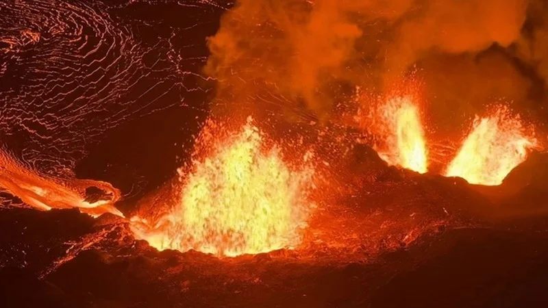 Kilauea vulkanında 10 cu püskürmə