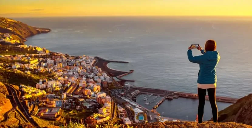 Dünyanın ən gözəl adası: İl boyu günəş var, turist yoxdur FOTO