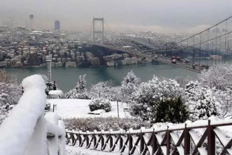 Güclü qar səbəbindən təhsil dayandırılıb