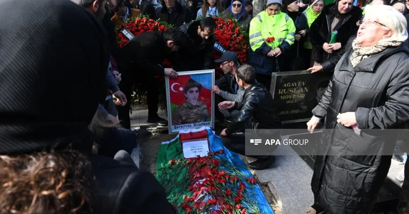 34 il əvvəl Ağdərədə itkin düşmüş hərbçi Mehriban Qarayeva dəfn edilib