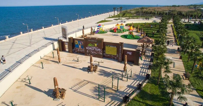 Astaradakı Park Bulvarda fəhlələr dalaşdı Həbs olundular