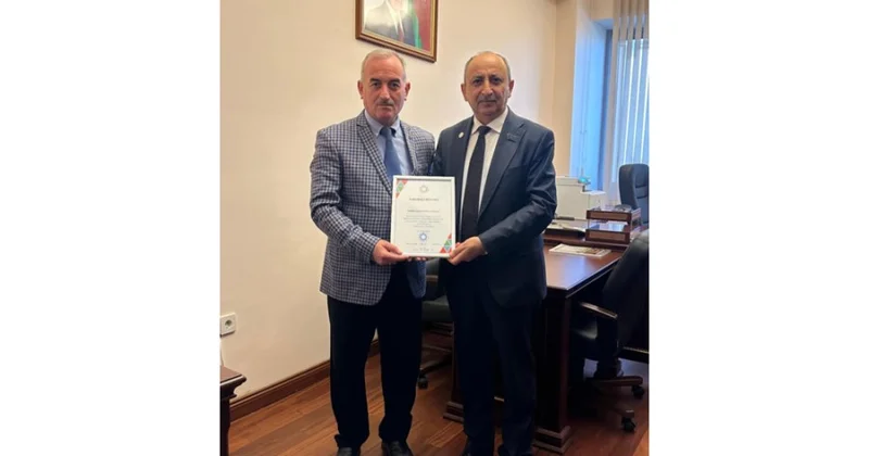 Səməd Vəkilov Qərbi Azərbaycan İcması tərəfindən təltif olunub