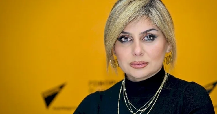 Rövşanə ilə müğənni arasında canlı efirdə DAVA DÜŞDÜ VİDEO