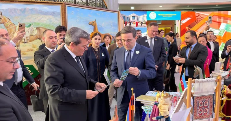 Aşqabadda keçirilən beynəlxalq sərgidə WUF13 barədə məlumat verilib
