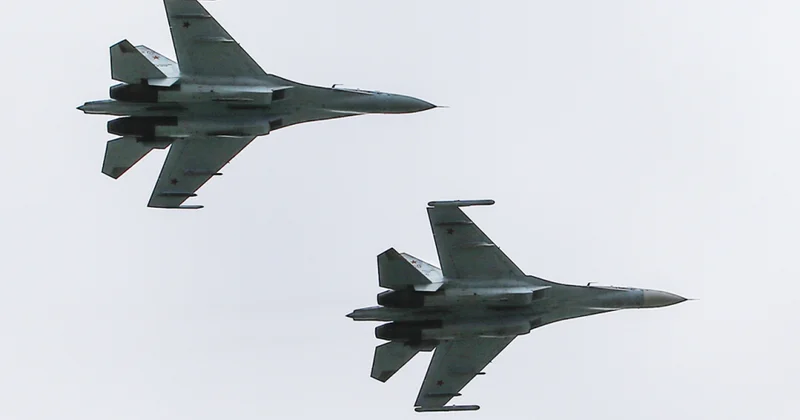 ABŞ F 16 ları Sarı dənizdə Çinin döyüş təyyarələri ilə qarşılaşıb