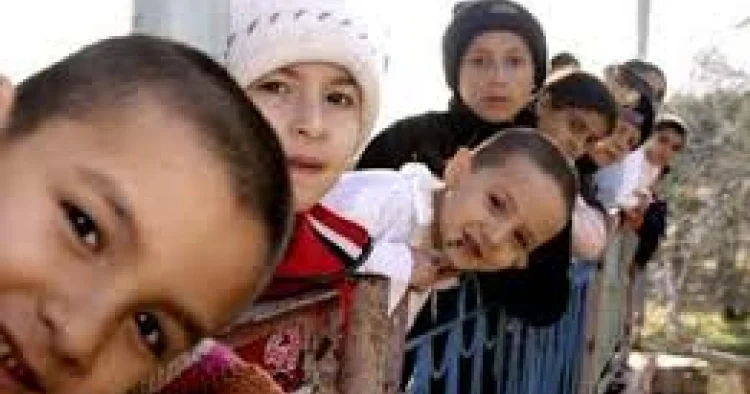 Uşaq hüquqları parlamentin müzakirəsində: spiker deputata irad tutdu
