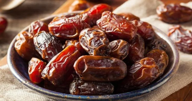 Ramazan süfrələrinin bəzəyi Ən bahalı və ən ucuz xurmalar ARAŞDIRMA FOTO