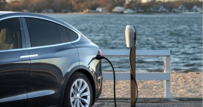 Elektromobilin gələcəyi risk altındadır?