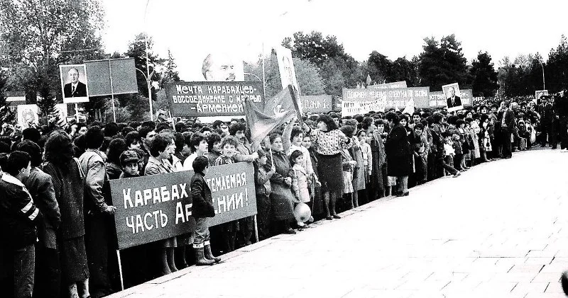 38 il əvvəlin bu günü...
