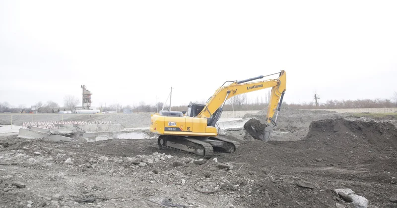 Xaçmazda Qudyalçay üzərindəki avtomobil körpüsü yenidən qurulur