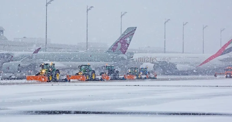 Güclü qar Münxen aeroportunda bəzi reyslərin gecikməsinə səbəb olub