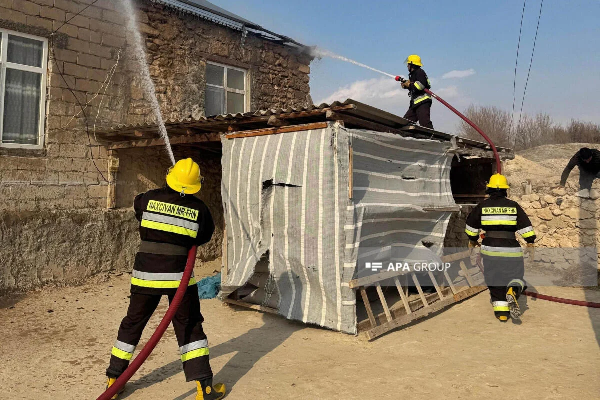 Пожар в жилом доме в Нахчыване