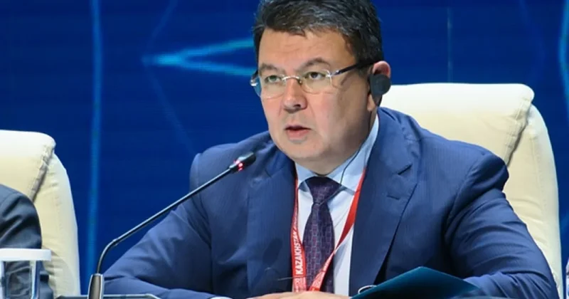 Казахстан получил все экспертизы по делу крушения самолета AZAL в Актау