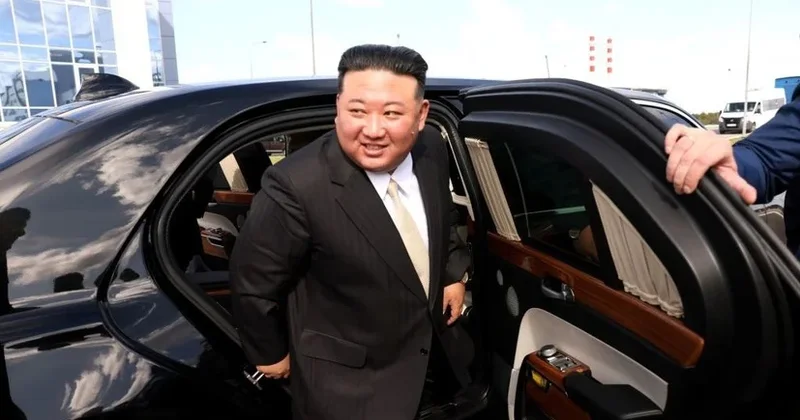Kim Çen In və qızı yeni tankda gəzintiyə çıxdılar