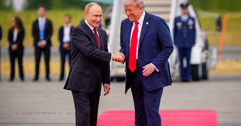 Zelenski ilə işləmək Putinlə işləməkdən daha çətindir Tramp