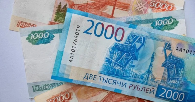 Rubl manat qarşısında bahalaşdı