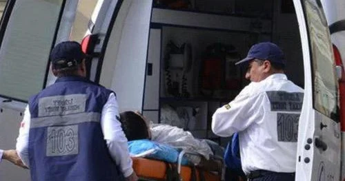 286 nömrəli məktəbdə şagird sinif yoldaşının üzərinə spirt tökərək alışqanla yandırıb