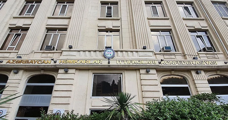 Azərbaycanda bir qrup şəxsin 172 manatının kəsilməsi barədə AÇIQLAMA