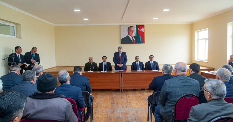 Rüstəm Xəlilov Salyanın Qardili kəndində sakinlərlə görüşdü FOTOLAR