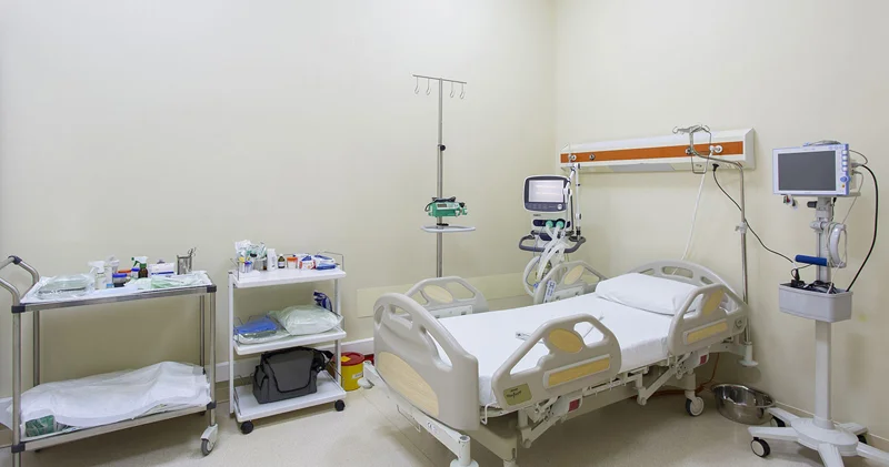 Tanınmış həkimin vəkili ittihamları cavablandırdı