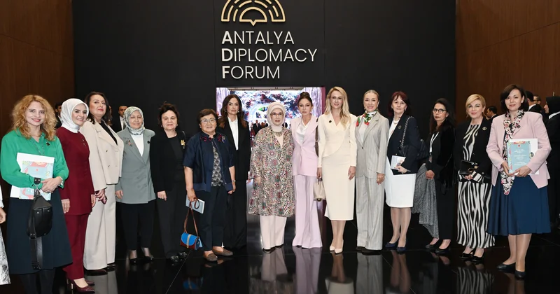 Mehriban Əliyevanın fəaliyyəti Azərbaycanın humanitar diplomatiyasını gücləndirir DEPUTAT DANIŞDI