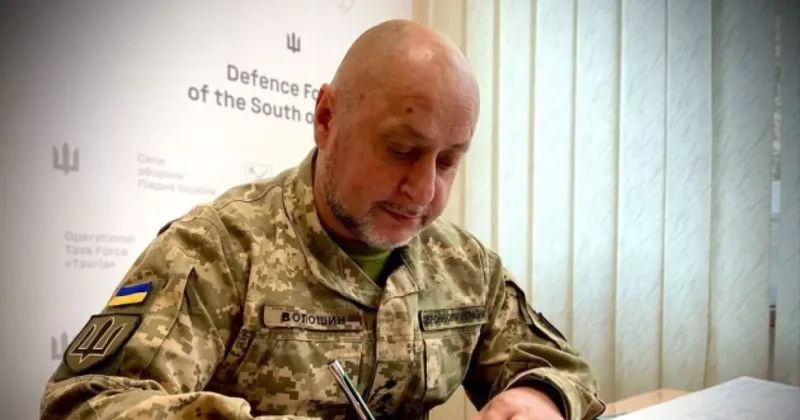Волошин: Войска РФ перебрасывают легкую бронетехнику