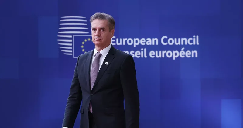 Премьер Словении ушел от коалиции мошенников в оппозицию