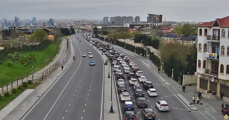 На каких улицах Баку фиксируются пробки? ФОТО СПИСОК