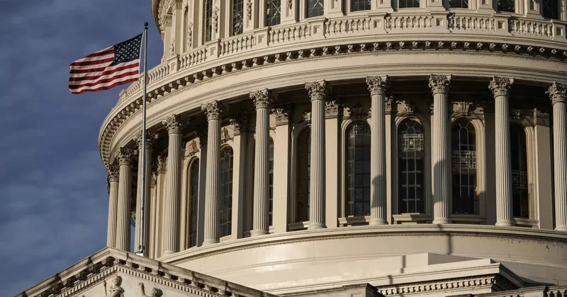 Демократы против использование иностранных бортов президентами США