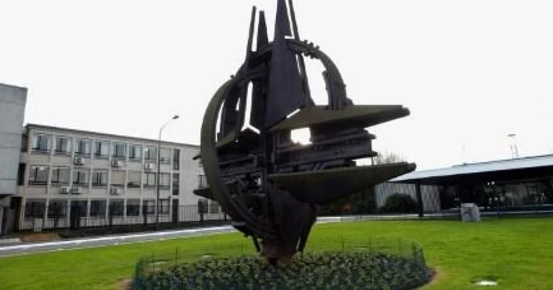 Praqa Aİ və NATO nun Avropanın təhlükəsizliyi üzrə rolunu qiymətləndirib