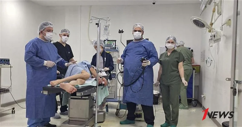 Бакинский глотатель ложек оказался пациентом психиатрической клиники ВИДЕО