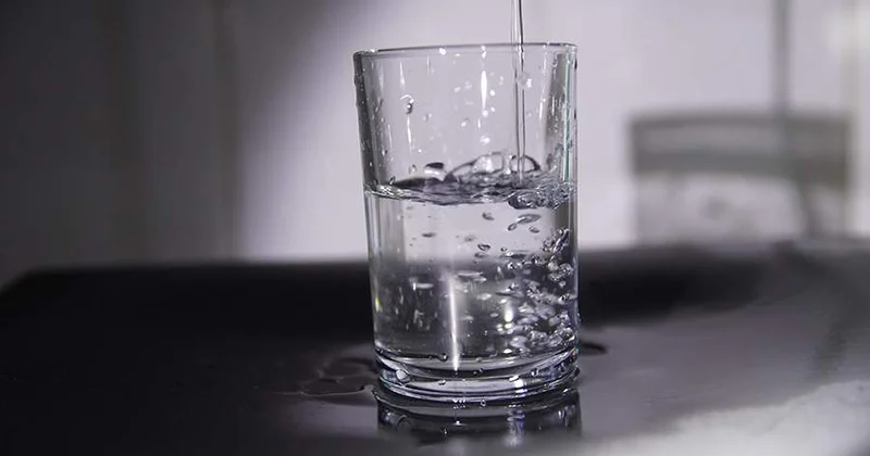 İlıq su içmək sağlamlıq üçün niyə vacibdir?