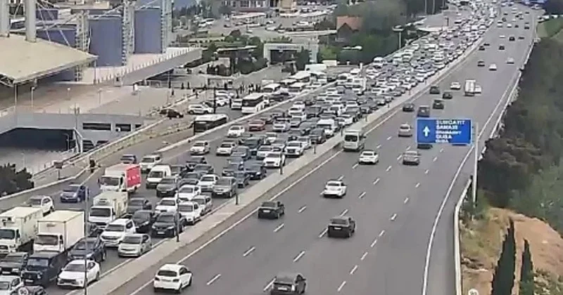 Paytaxtın əksər yollarında TIXAC var