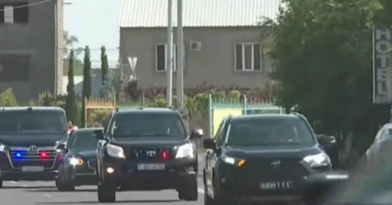 İranlı naziri Lavrovla səhv salan ermənilər anti Rusiya plakatları açdılar VİDEO