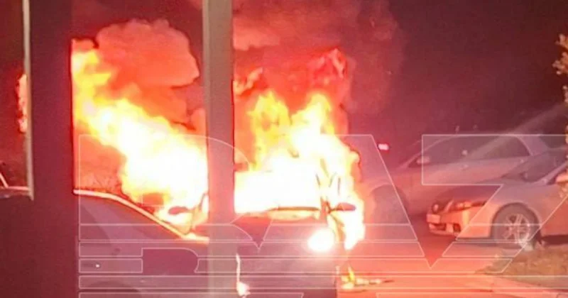 Rusiyada minik avtomobili partlayıb: Dəhşətli görüntülər