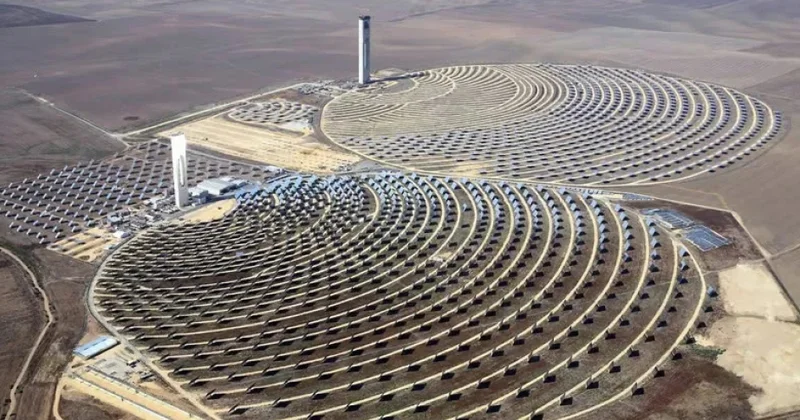 Alimlər avtomobil güzgüləri vasitəsilə günəş enerjisinin hasilatını 40 faiz ucuzlaşdırıblar