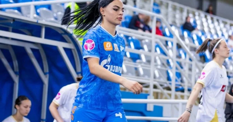 Milli komandamızın müdafiəçisi rəmzi heyətə daxil edildi FOTO