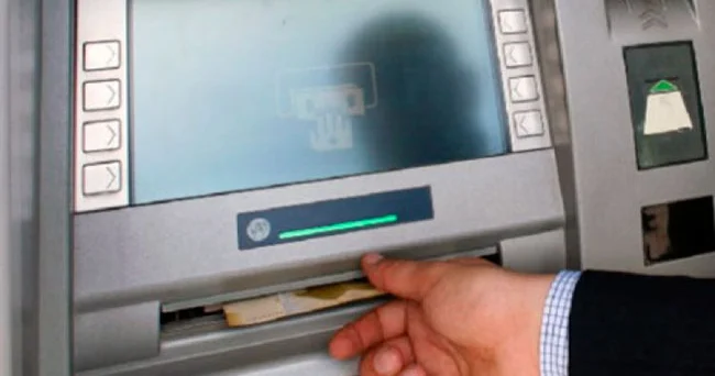 Xəstələrə yardım üçün bank kartlarına köçürülən pullar necə oğurlanır?