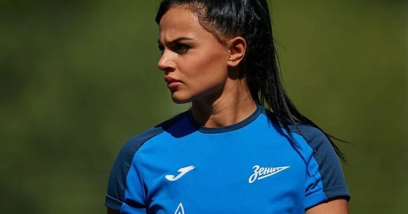 Azərbaycan millisinin futbolçusu Rusiyada növbəti dəfə turun rəmzi yığmasına düşüb