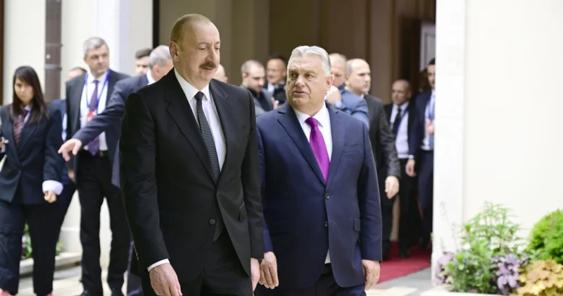 İlham Əliyev və Viktor Orban mətbuata birgə bəyanatla çıxış edirlər