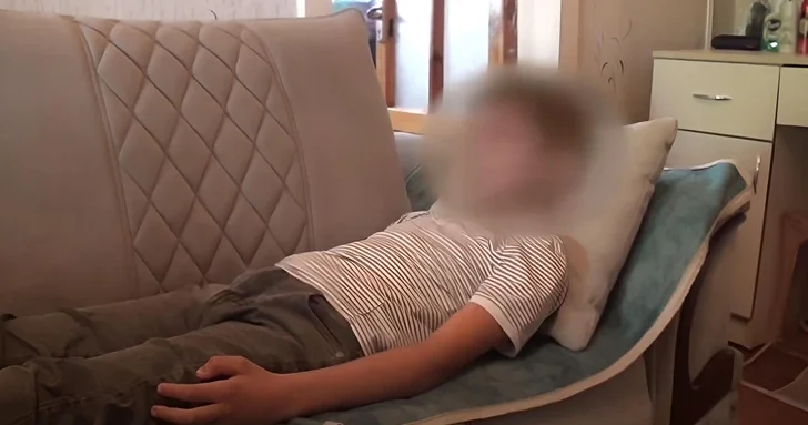 В Евлахе 12 летнему мальчику насильно дали наркотик?