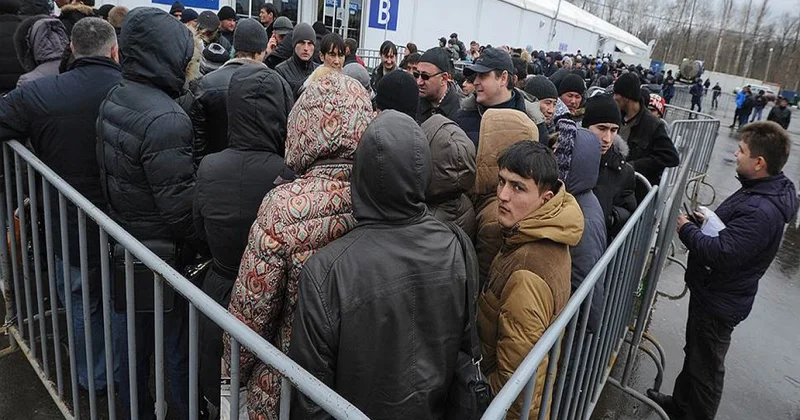 Rusiya miqrantlarla bağlı bu qanunu QƏBUL ETDİ KONKRET